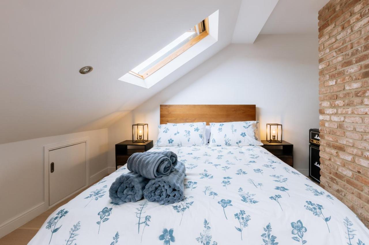 Luxury And Bright Bedrooms In Queens Park 런던 외부 사진
