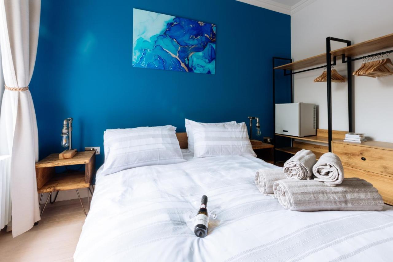 Luxury And Bright Bedrooms In Queens Park 런던 외부 사진